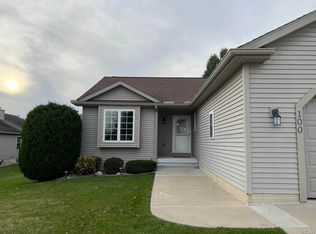 100 Stoli Ct, Onsted, MI 49265