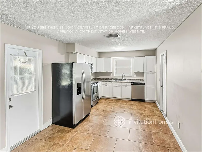 11143 Mustang St — Photo 7