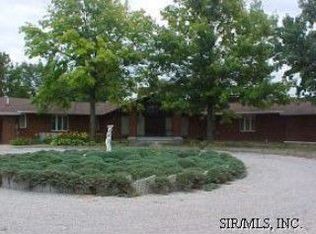 10910 State Route 160, Trenton, IL 62293