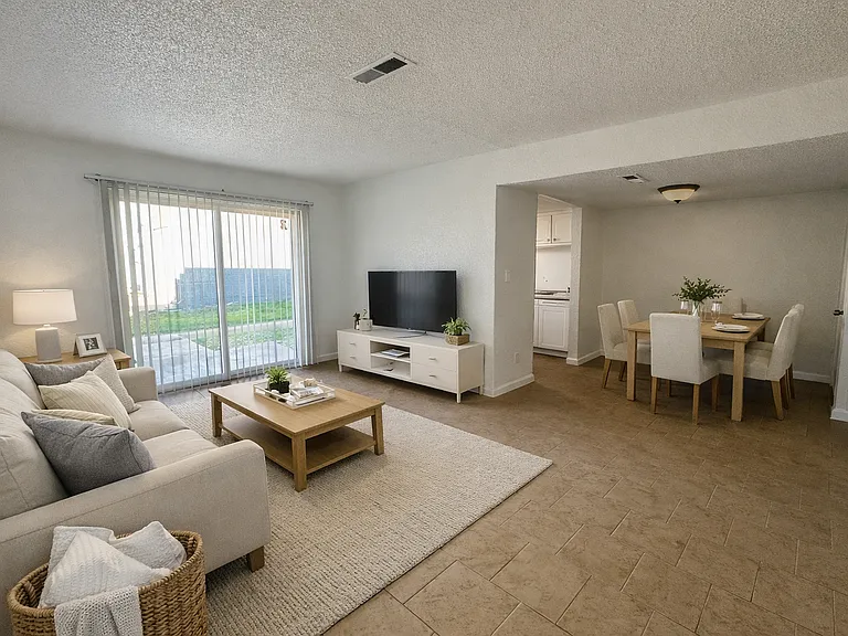 Sun Valley Apartments — Photo 53