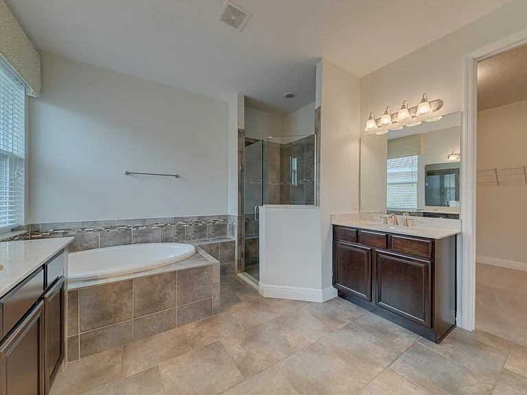 3723 Paradiso Cir — Photo 24