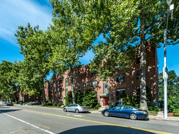 72 Saint Paul St, Brookline, MA