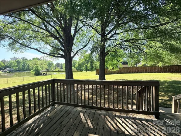 1718 Gene Hudson Dr, Lancaster, SC 29720