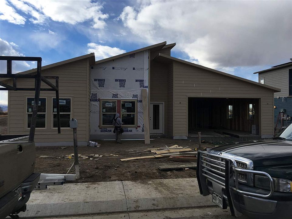 1st image of 381 White River Dr