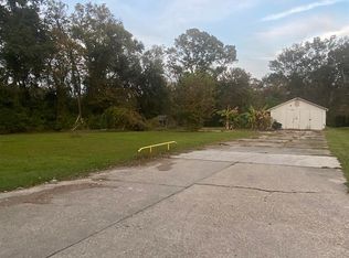 13262 Depen St, Gonzales, LA 70737