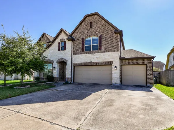 2446 Flowering Brook Ln, Sugar Land, TX 77479