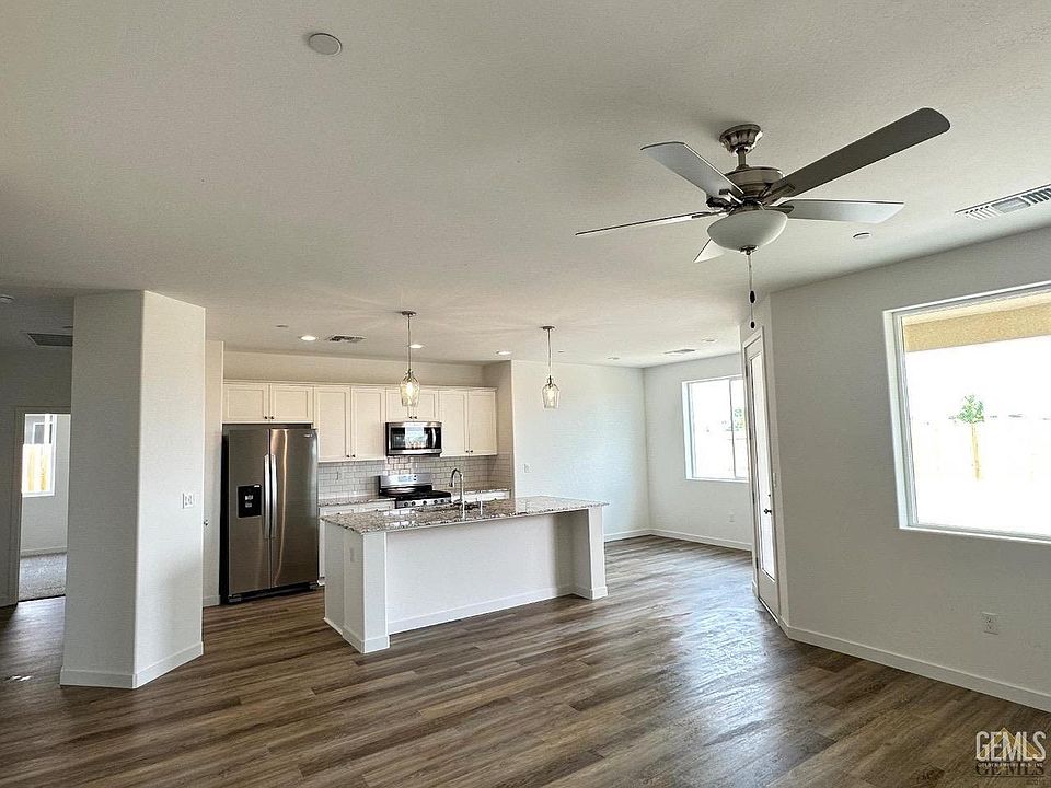 2nd image of 10219 Huslia River Ave