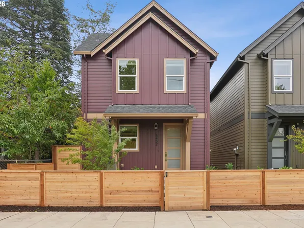 5452 NE Prescott St #3, Portland, OR 97218