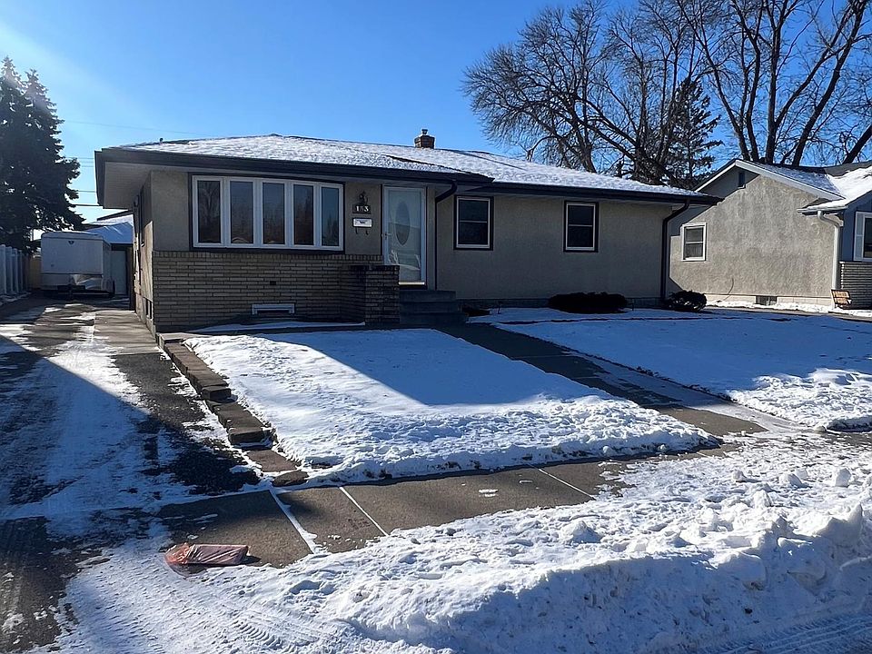 1st image of 133 Poplar St W