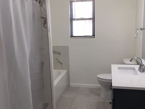 4th image of 2406 Acron Dr
