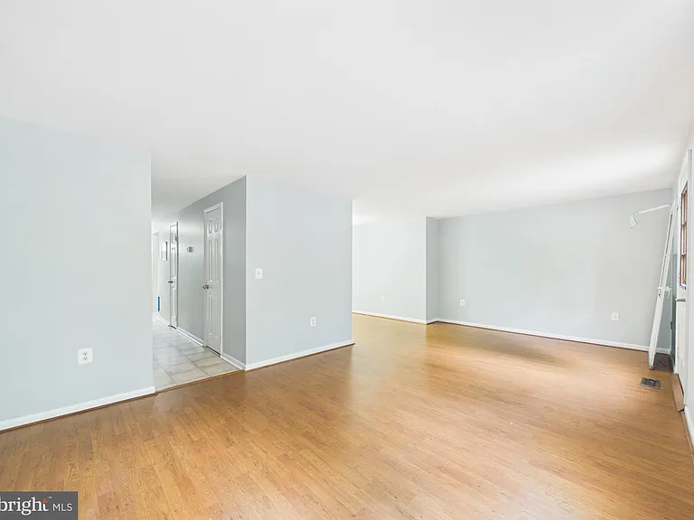5971 Clerkenwell Ct — Photo 16