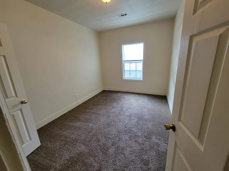 1520 Prentis Ave #4 — Photo 10
