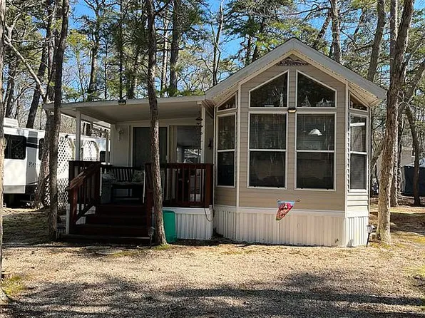 810 S Shore Rd #111, Marmora, NJ 08223