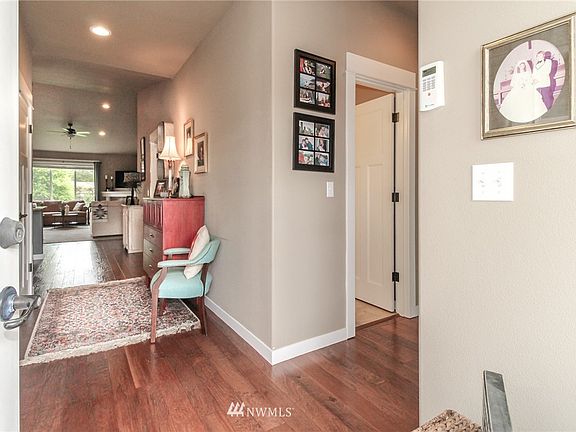 4th image of 1205 8th Ave NW