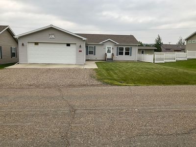 106 5th St, Glendive, MT, 59330