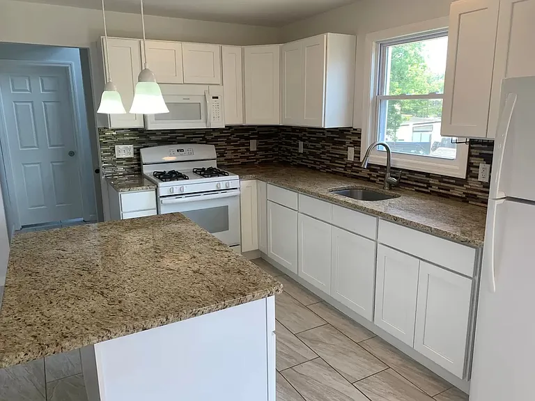 107 Winslow Pl #2 — Photo 13