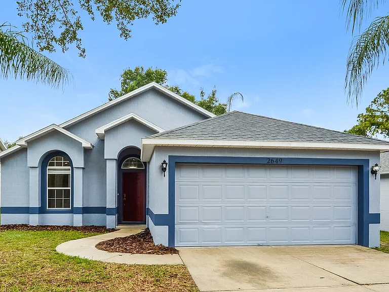 2649 Winchester Cir — Photo 1