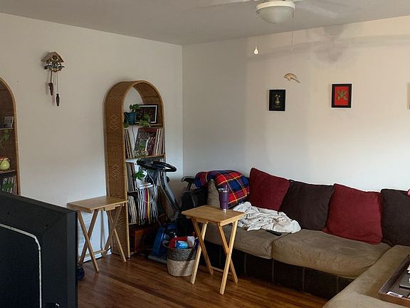 5th image of 417 & 427 Morton Ave