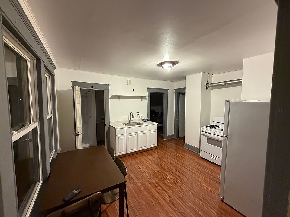 1st image of 48 Bristol St #3