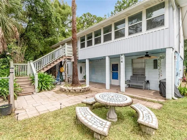 914 Cadillac Ave, Dauphin Island, AL 36528