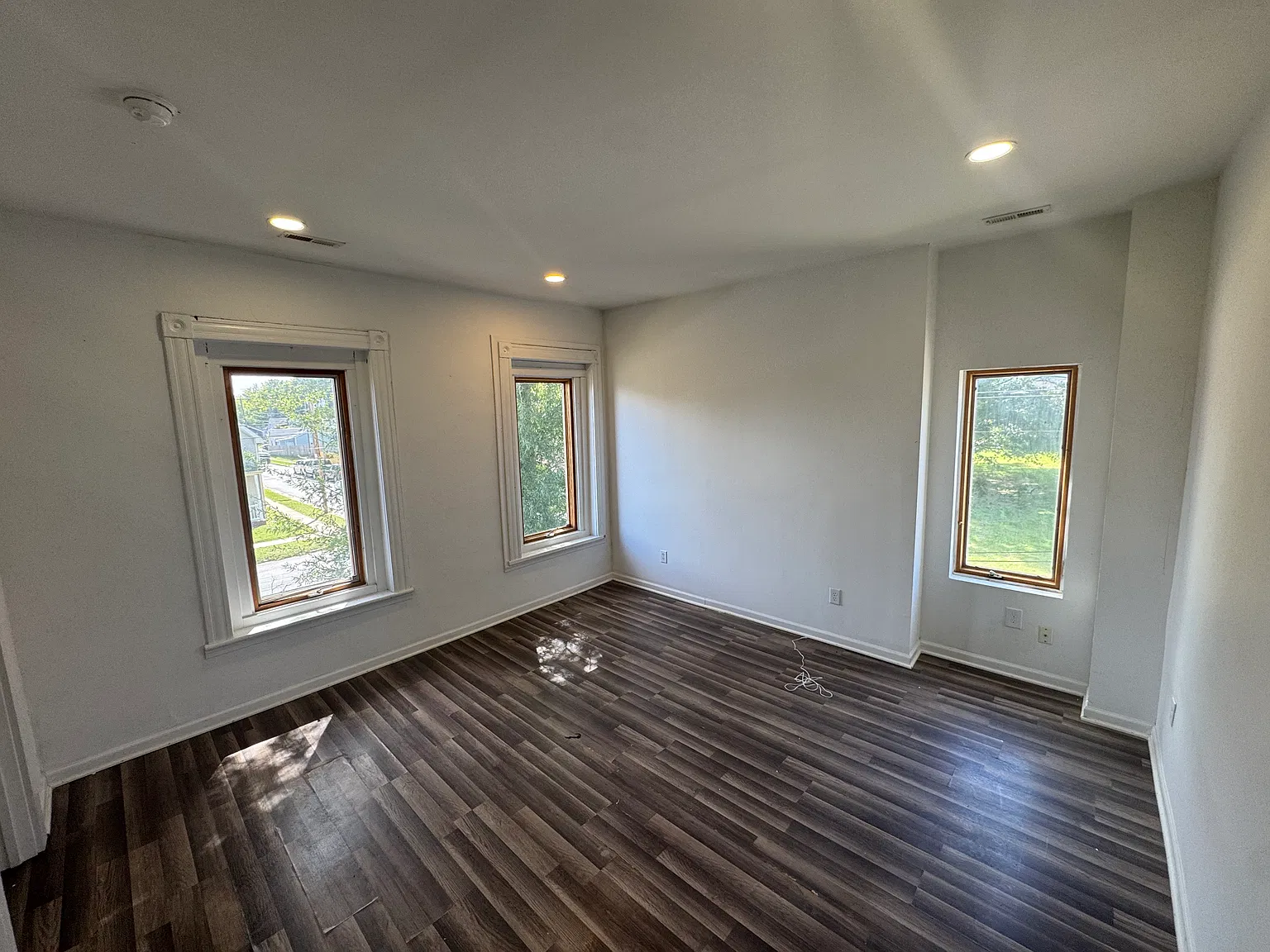 2863 Hull St — Photo 3