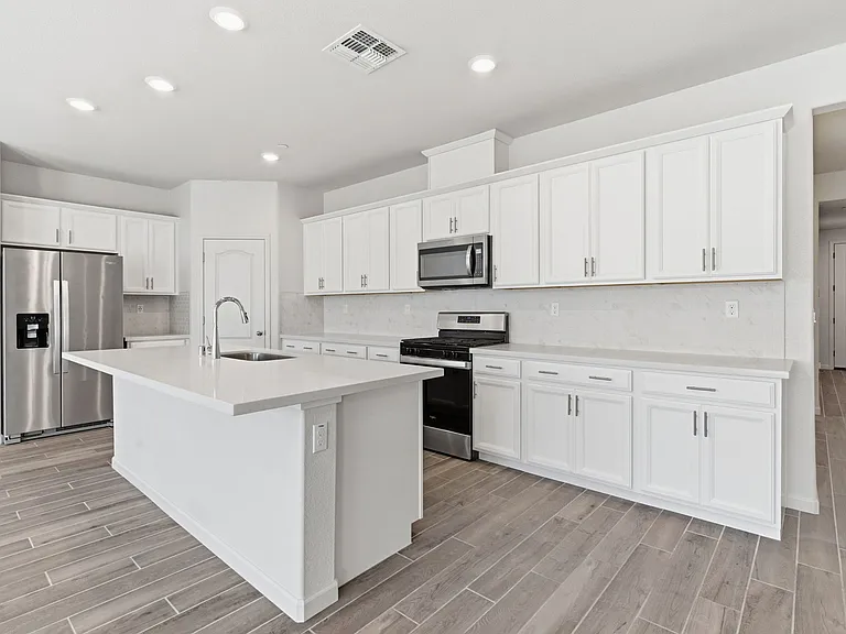 1808 Tiki Ave — Photo 6