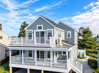 7 Louise St, Newburyport, MA 01950