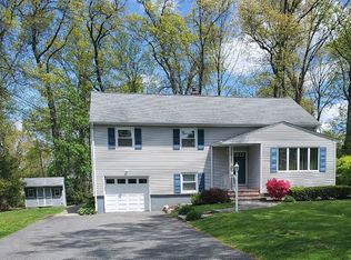 11 Adams Dr, Whippany, NJ 07981