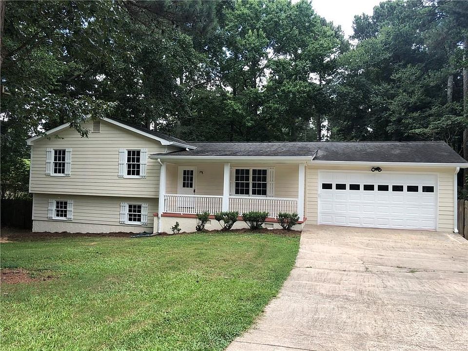 1st image of 116 Stone Wood Ln