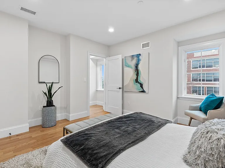 79 White St #2 — Photo 12