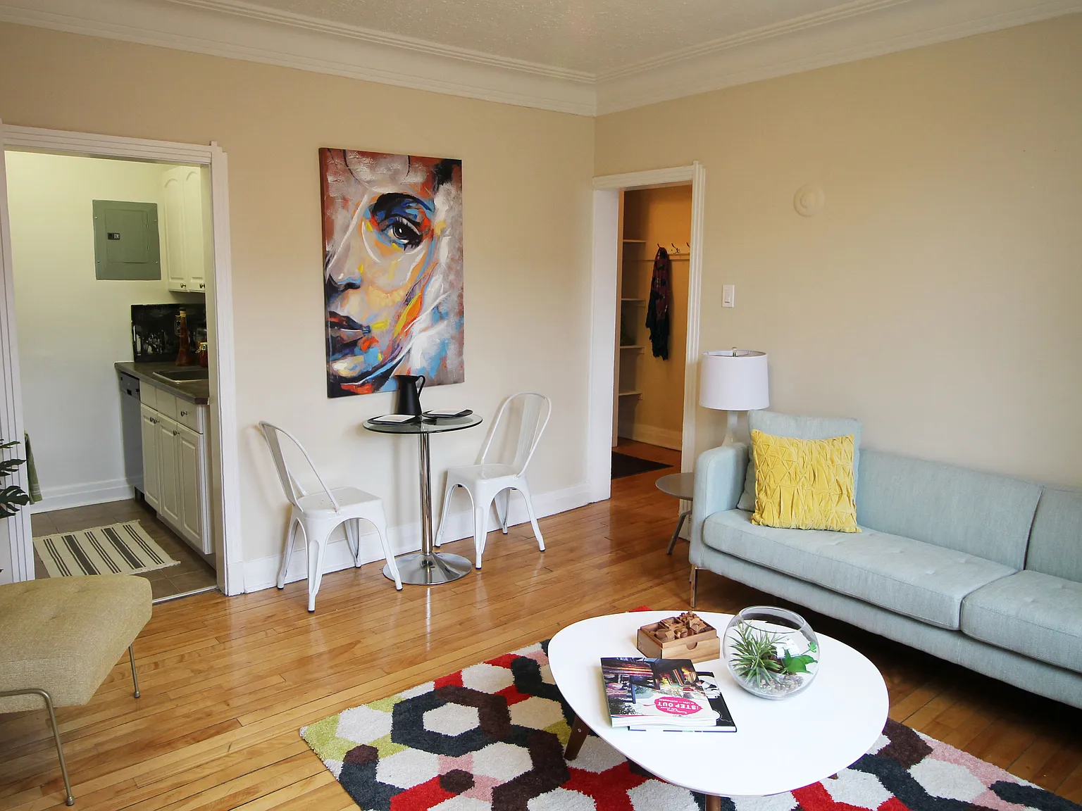 335 Metcalfe — Photo 3