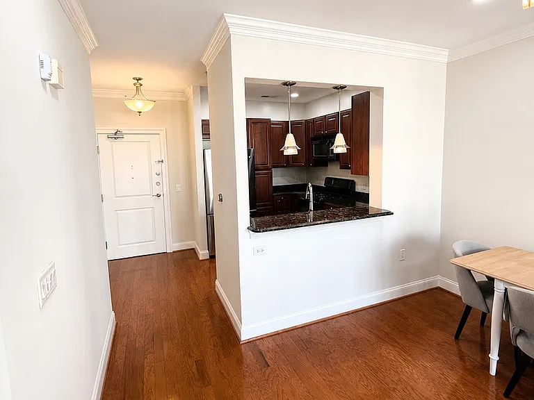 38 Maryland Ave #608 — Photo 5