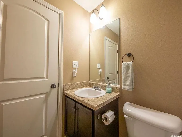 1722 Milburn Dr — Photo 24