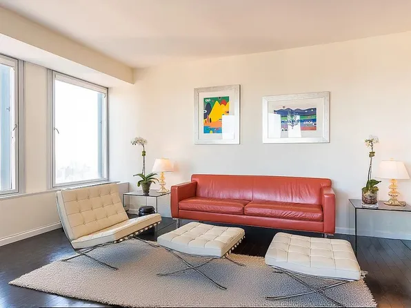 150 W 56th St APT 5803, New York, NY 10019