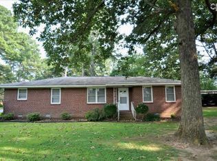 1104 Hillcrest Rd, Newberry, SC 29108