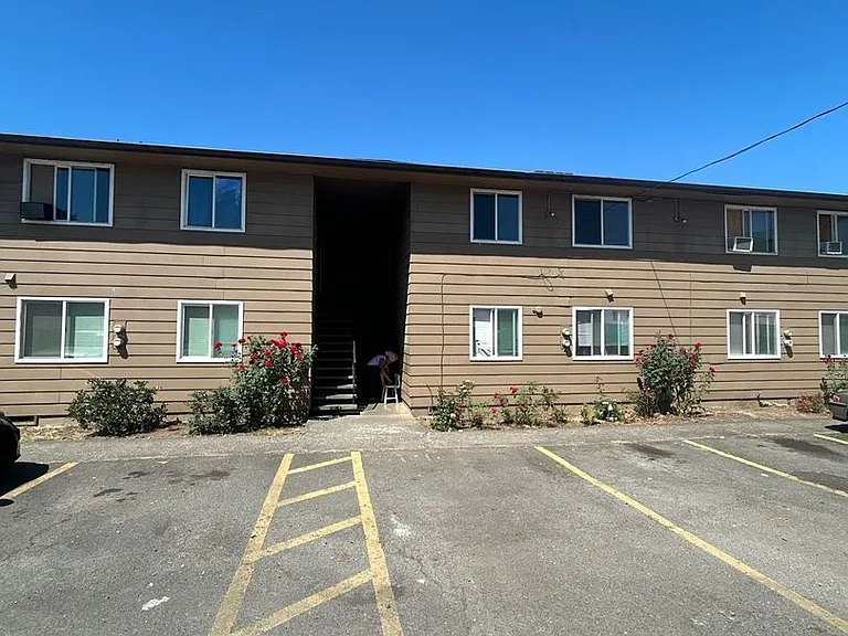 3813 Iberis St NE — Photo 2