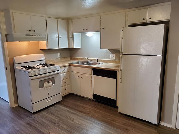 2nd image of 312 E Croslin St APT 102