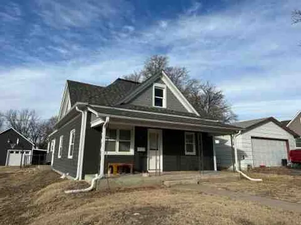 310 N Grant Ave, Norton, KS 67654