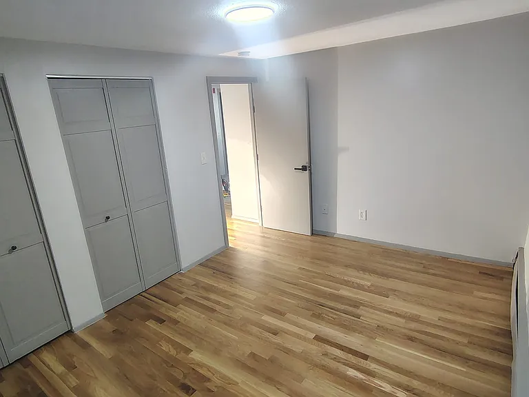 31 Franklin St #10 — Photo 6