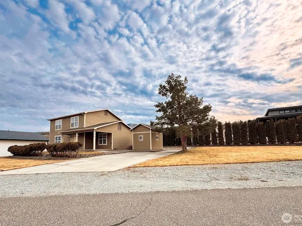 170 Lakeview Avenue, Orondo, WA 98843