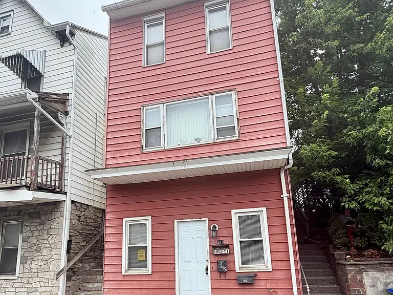 517 N Front St #1 — Photo 1