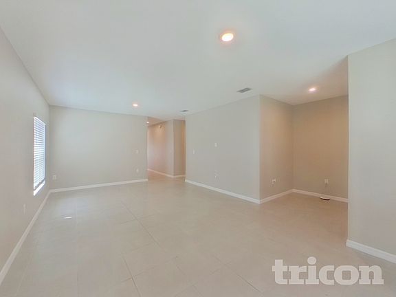 2nd image of 220 Garnet Ave