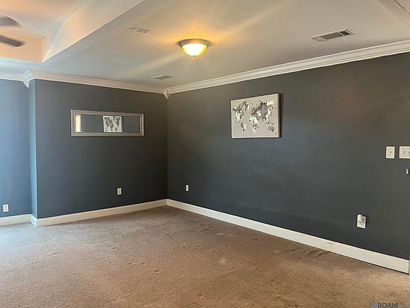 2nd image of 801 W Chapeau Dr