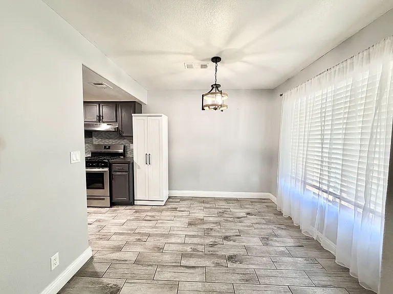 6477 Little Pine Way — Photo 10