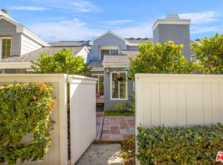 5646 Canterbury Dr, Culver City, CA 90230