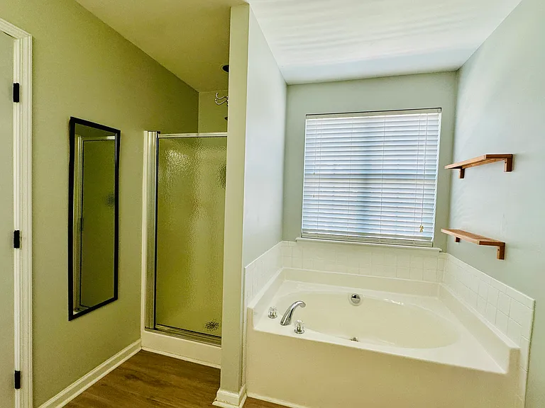 9902 Layla Ave — Photo 10
