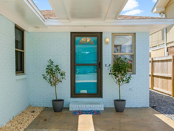 5th image of 5403 S Lagoon Dr