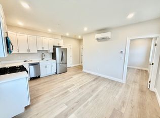 220 Winthrop St #202, Winthrop, MA 02152