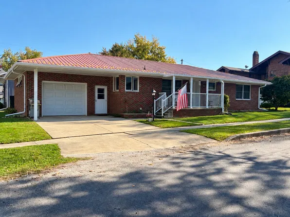 520 N Quincy St, Clinton, IL 61727