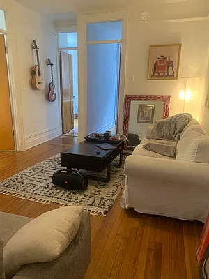 Rented by M.Grossman R.E. Management | media 22